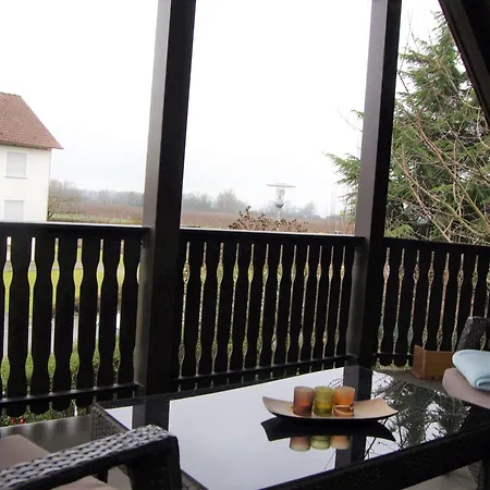 Tea Apartment *